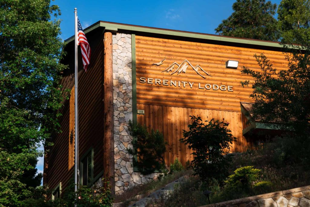 Serenity Lodge Photo Gallery & Virtual Tour Lake Arrowhead California