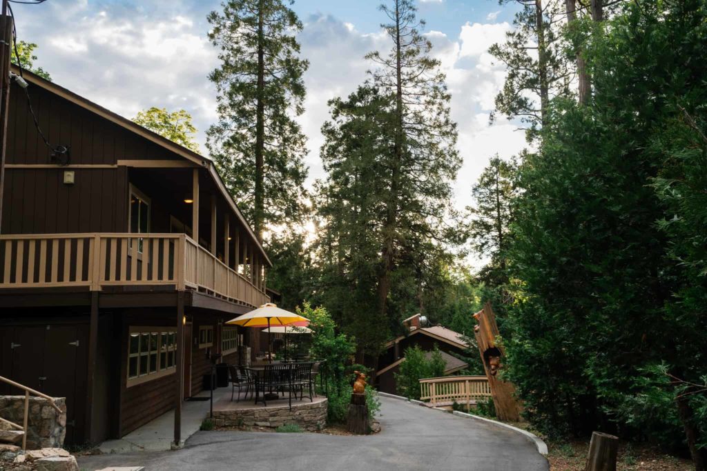 Serenity Lodge Photo Gallery & Virtual Tour Lake Arrowhead California