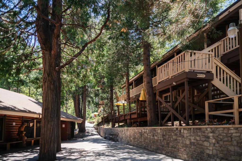 Serenity Lodge Photo Gallery & Virtual Tour Lake Arrowhead California